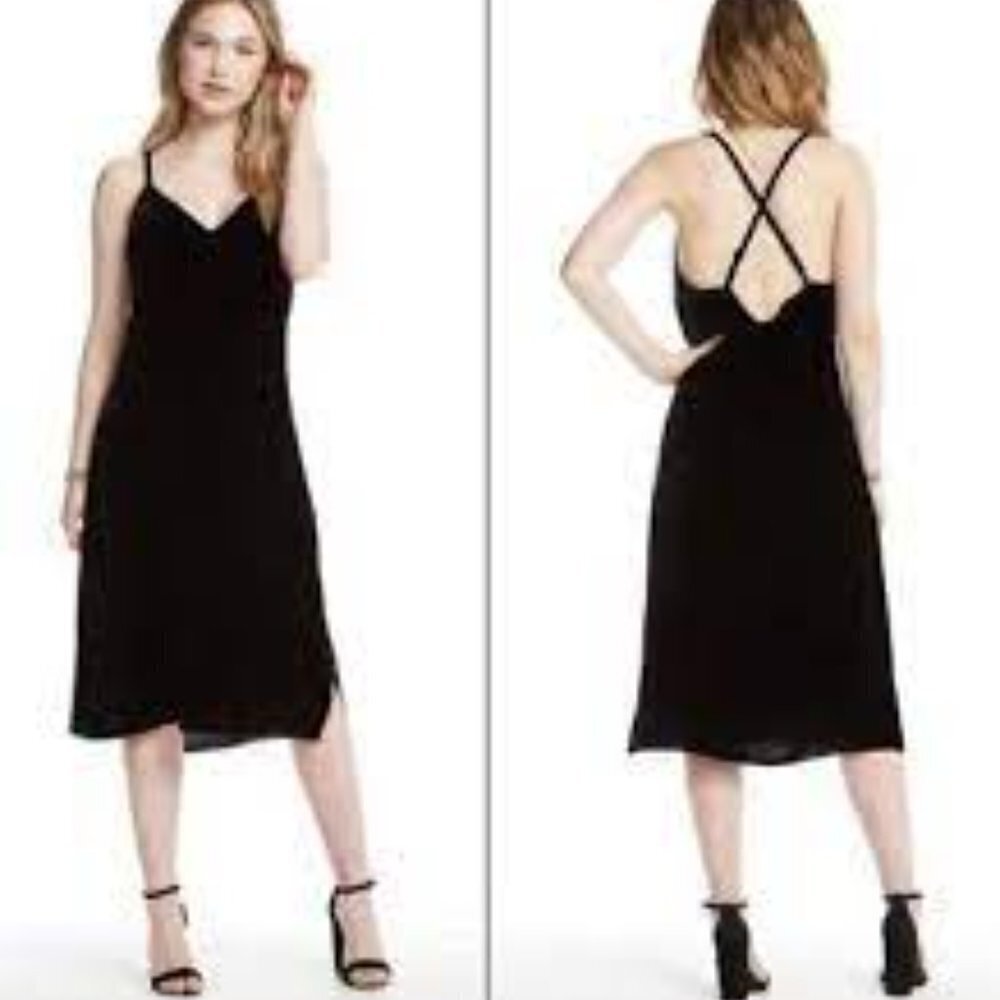 ✅ NWT Chaser Women's Size MEDIUM Black Velvet Strappy‎ Cross Back Midi Dress